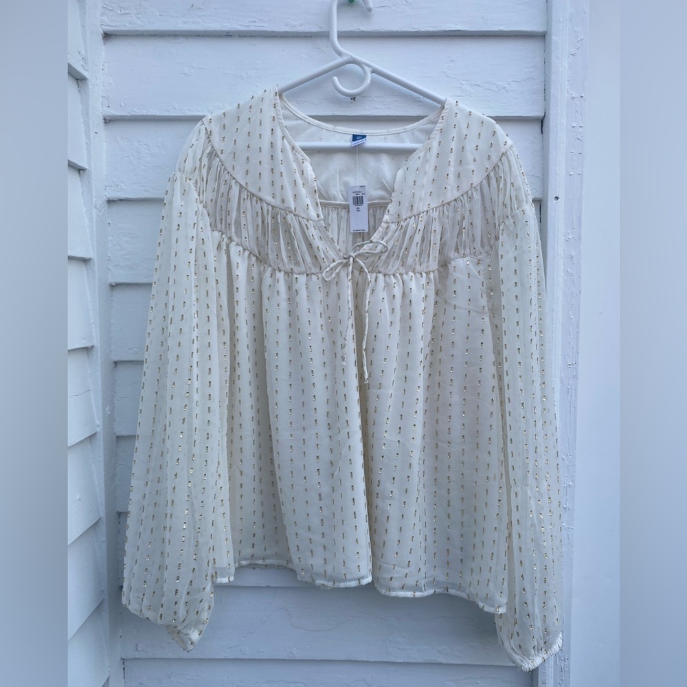 Old Navy Cream and Gold Blouse - Picture 2 of 7